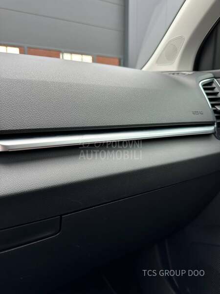 Škoda Karoq 1.6  KAM. AMBIJENT.