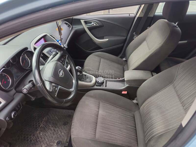 Opel Astra J 1.6 Tng