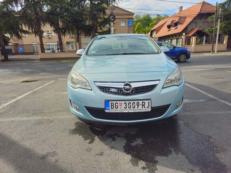 Opel Astra J 1.6 Tng