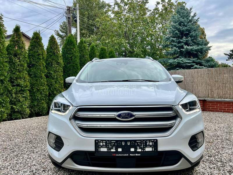 Ford Kuga 2.0TDCi/Titanium/Pan