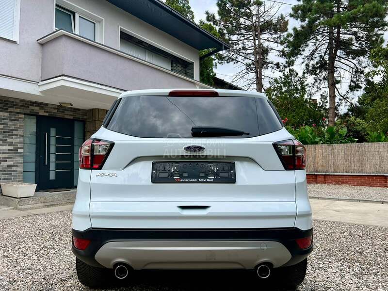 Ford Kuga 2.0TDCi/Titanium/Pan