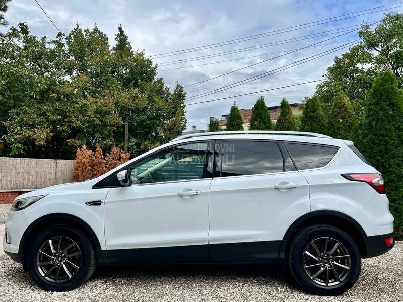 Ford Kuga 2.0TDCi/Titanium/Pan