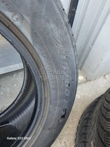 Pirelli 235/60 R18 Zimska