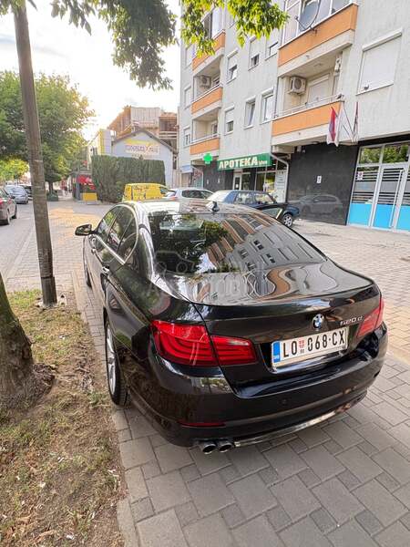 BMW 520 Ambijent/Velika NAV