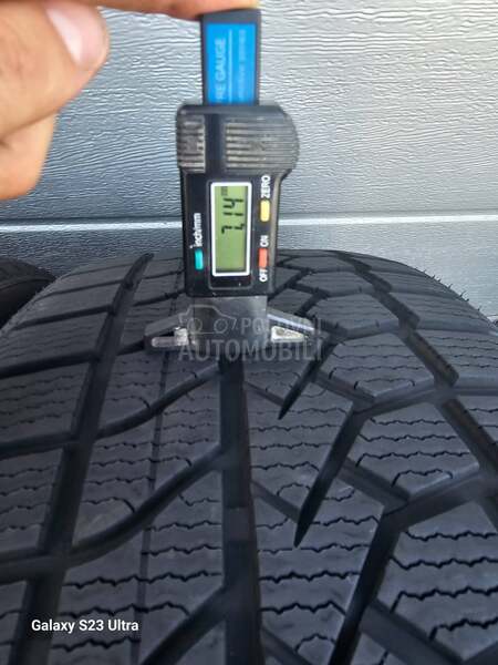 Goodride 235/35 R19 Zimska