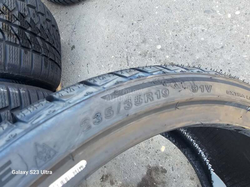 Goodride 235/35 R19 Zimska