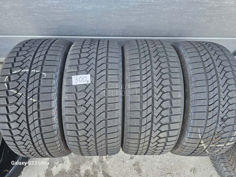 Goodride 235/35 R19 Zimska