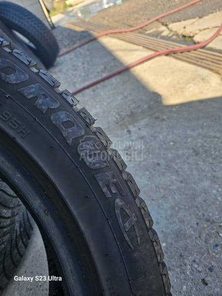 Torque 215/55 R18 Zimska