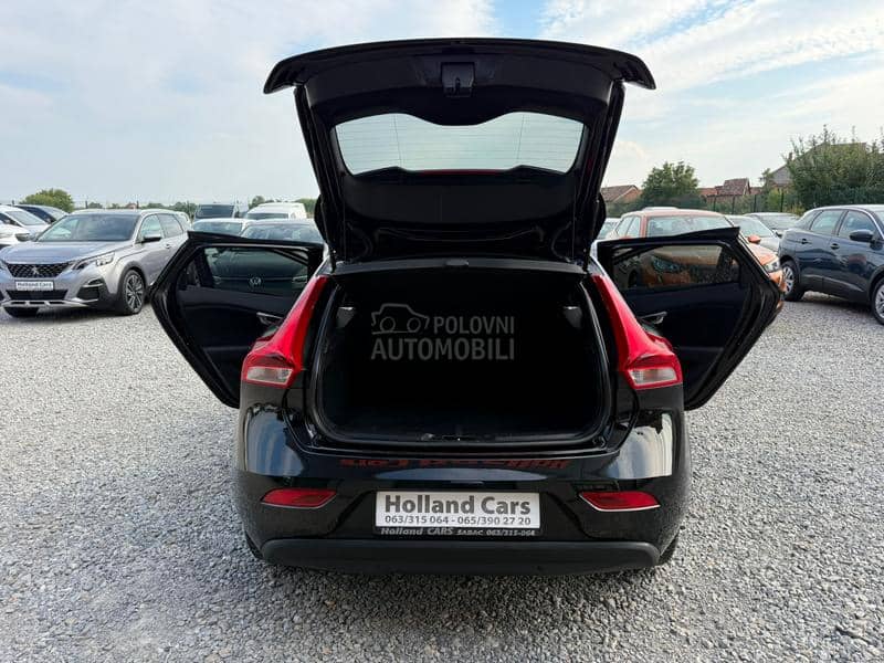 Volvo V40 2.0 D2 EDITION