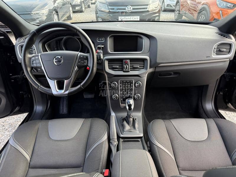 Volvo V40 2.0 D2 EDITION