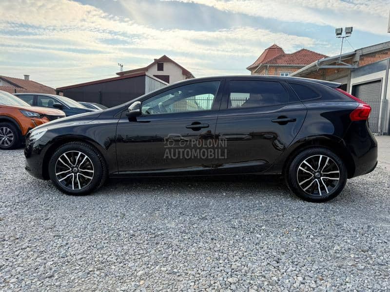 Volvo V40 2.0 D2 EDITION