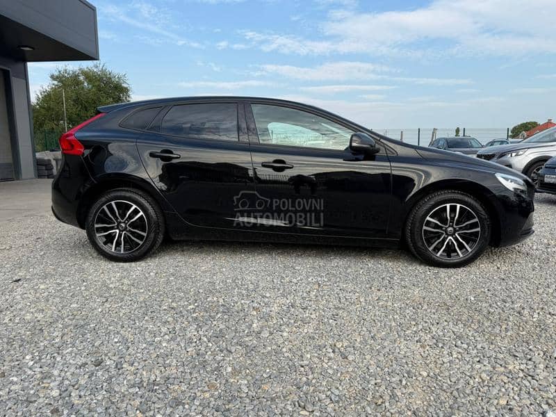Volvo V40 2.0 D2 EDITION