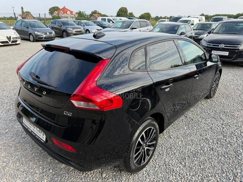 Volvo V40 2.0 D2 EDITION
