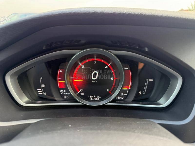 Volvo V40 2.0 D2 EDITION