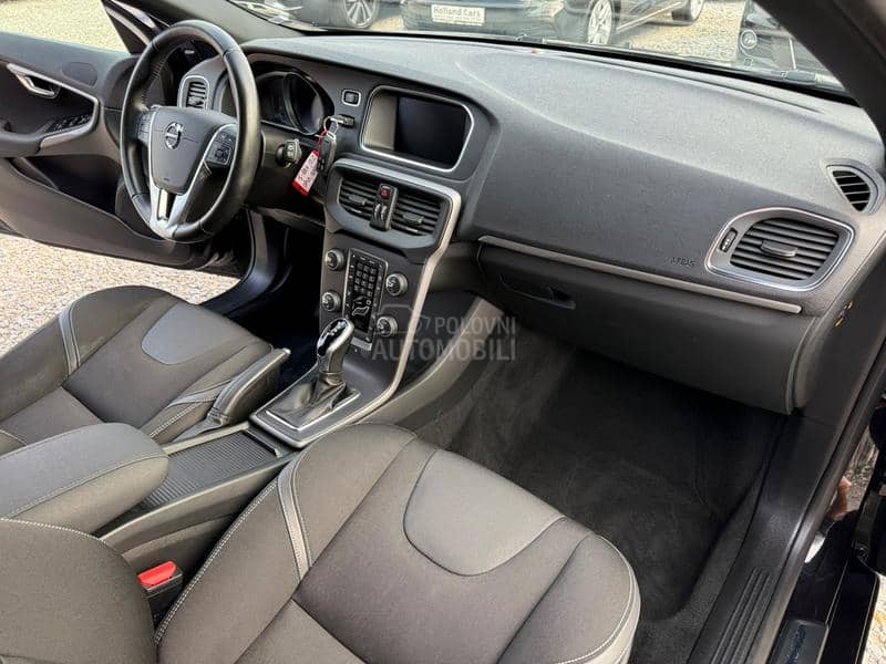 Volvo V40 2.0 D2 EDITION