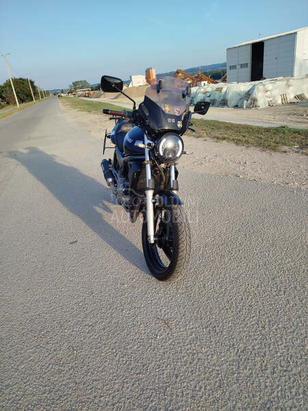 Kawasaki ER5