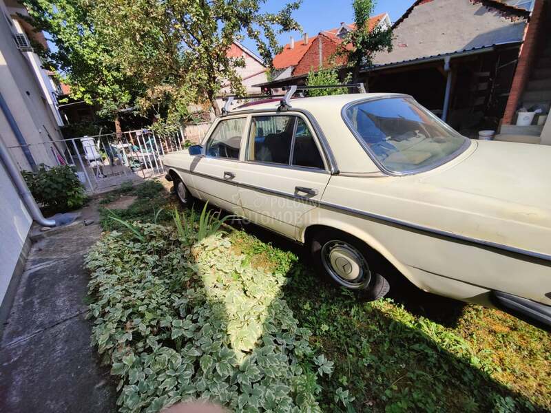 Mercedes Benz W123 200D