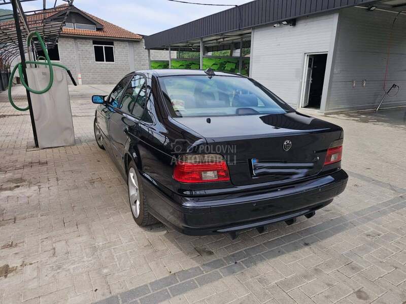BMW 520 e39