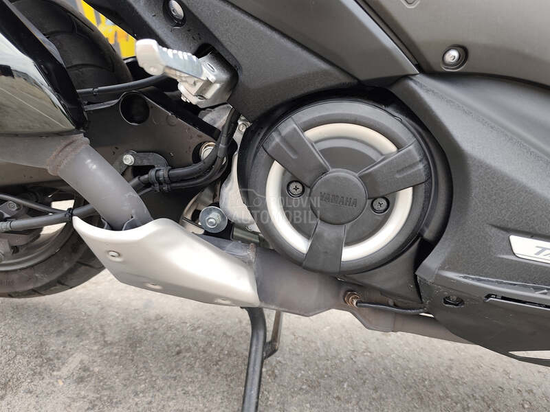 Yamaha Tmax 560