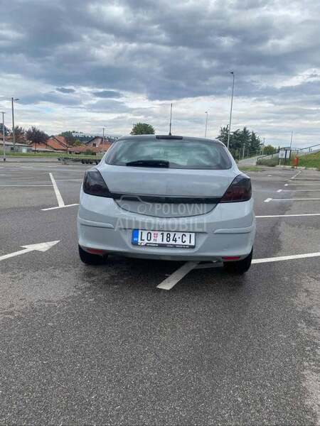 Opel Astra H GTC