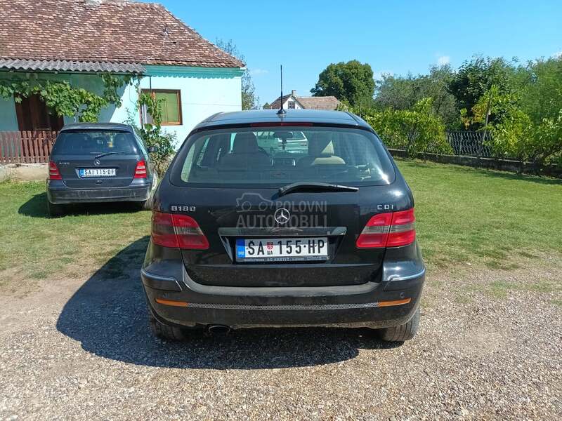 Mercedes Benz B 200 
