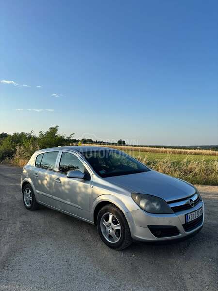 Opel Astra H 