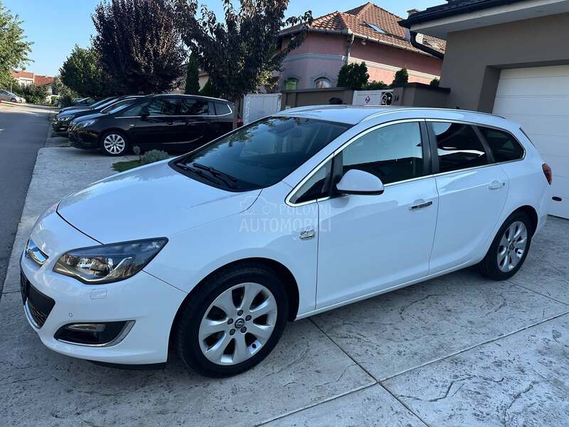 Opel Astra J 
