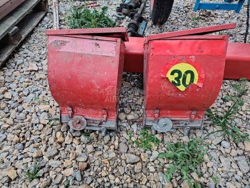 Depozitori za mikro djubrivo / insekticid