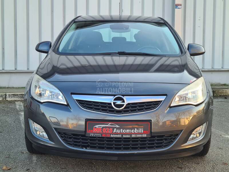 Opel Astra J 1.7cdti ENJOY