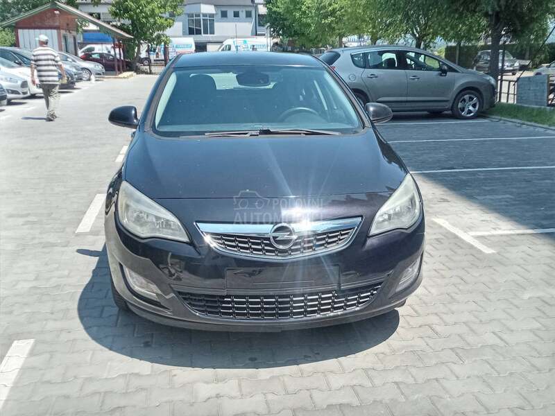 Opel Astra J 1.7
