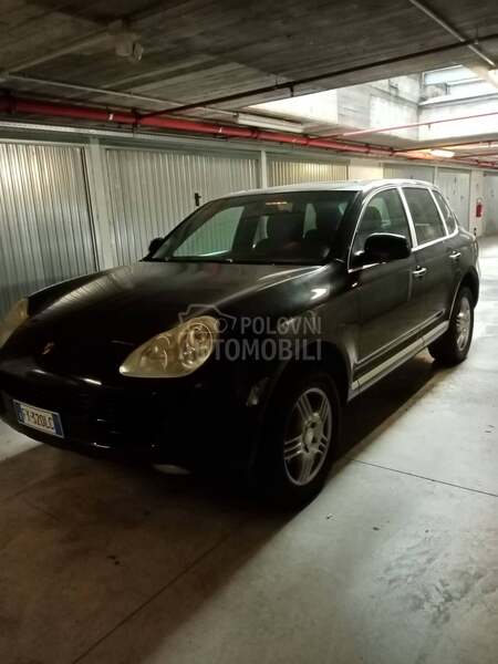 Porsche Cayenne 