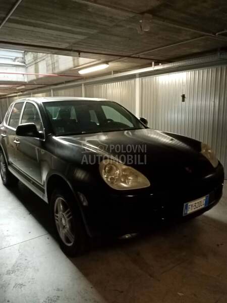 Porsche Cayenne 