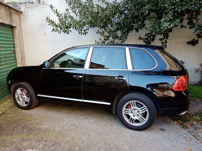 Porsche Cayenne 