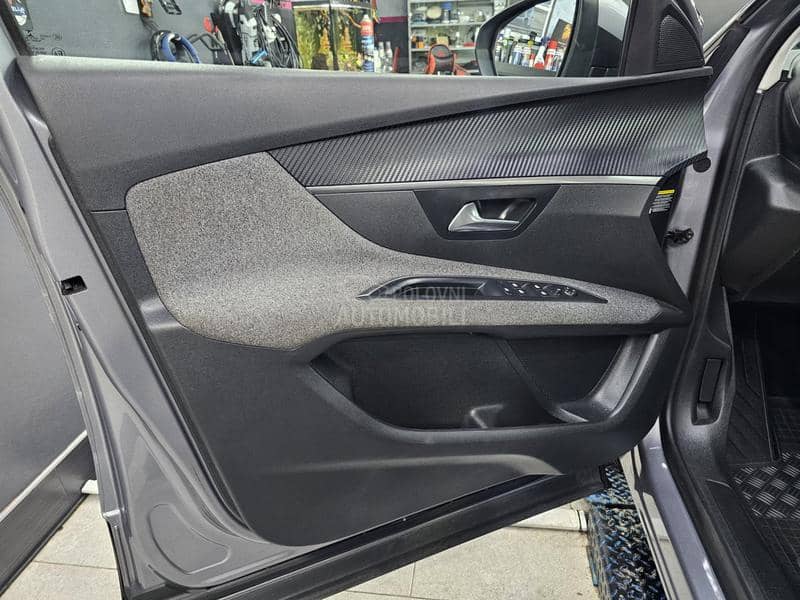 Peugeot 3008 1.6 Blue HDI