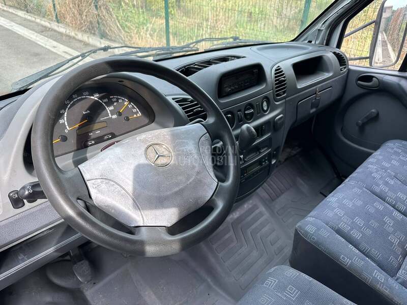 Mercedes Benz 413 Sprinter