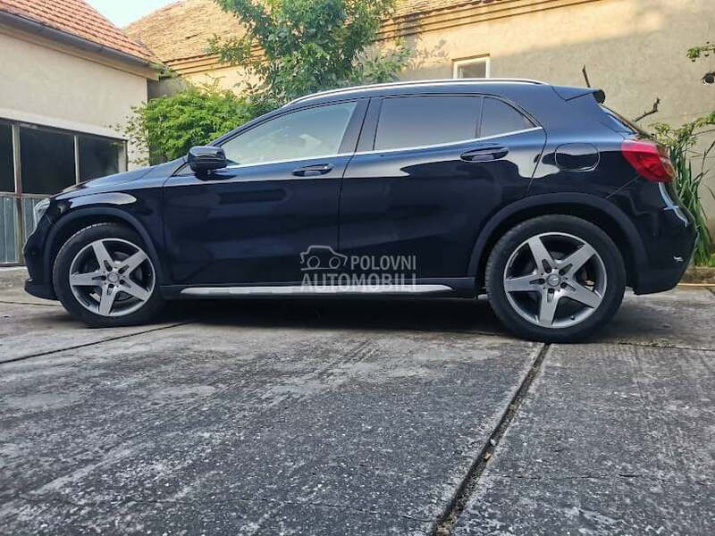 Mercedes Benz GLA 220 AMG-LINE 4MATIK