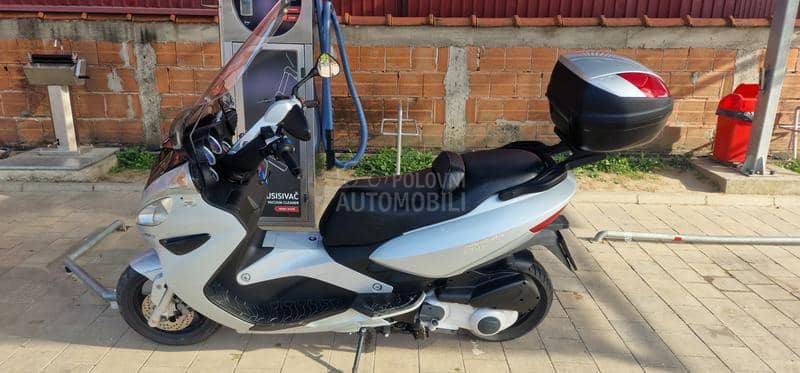 Malaguti Madison 250