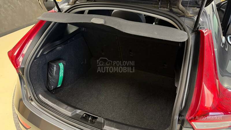 Volvo V40 //1.6 D2/FUL/NOV