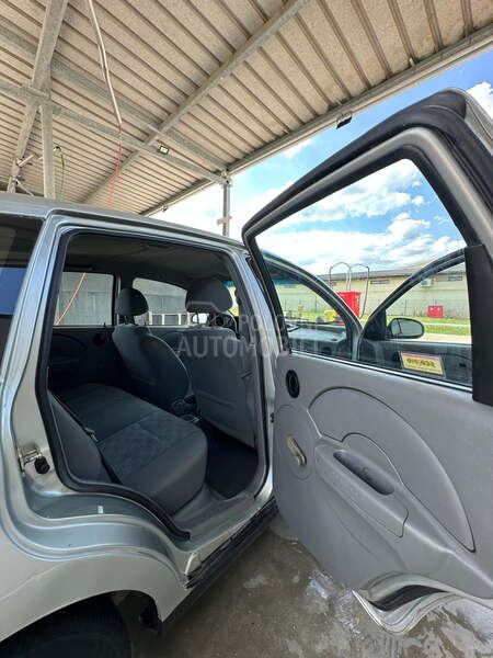 Daewoo Kalos 