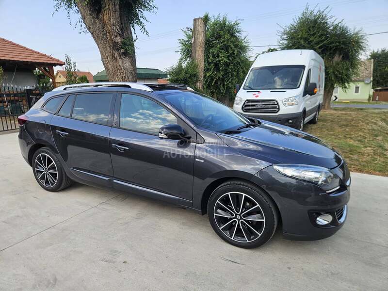 Renault Megane 1.5 Bose Pano
