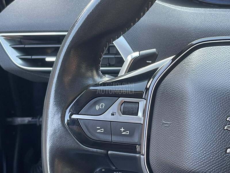 Peugeot 3008 1.2 B Autom