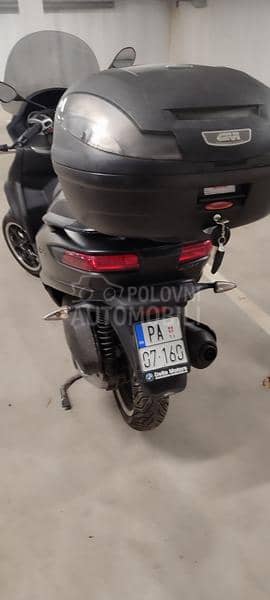 Piaggio MP3 ,300, B kategorija