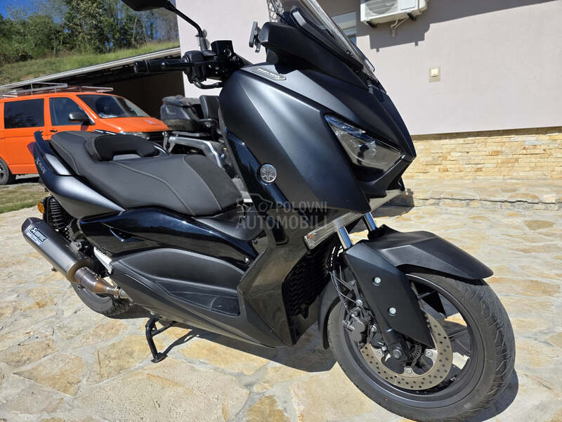 Yamaha X max iron max 300