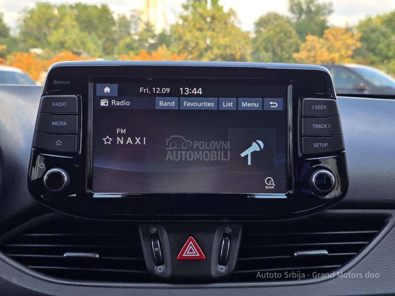 Hyundai i30 1.5 DPi STYLE
