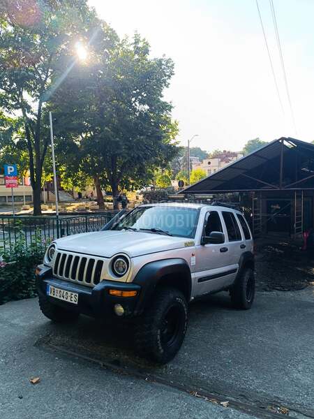 Jeep Liberty 2.8crd
