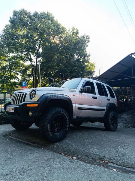 Jeep Liberty 2.8crd