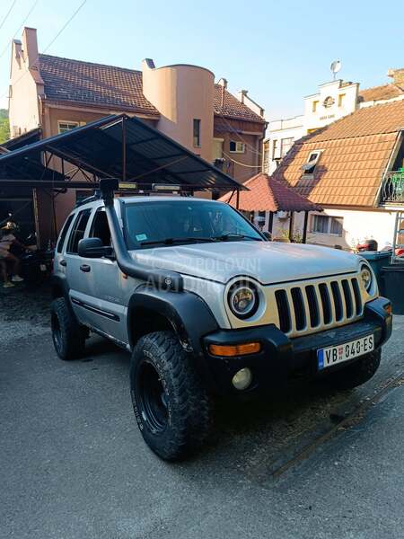 Jeep Liberty 2.8crd
