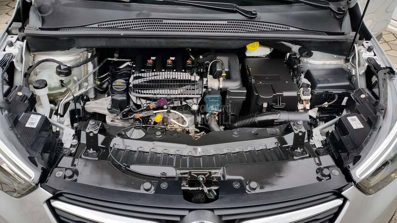 Opel Crossland X  1.2 ENYOJ / 112.000k