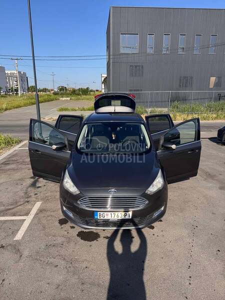 Ford C-Max Titanium
