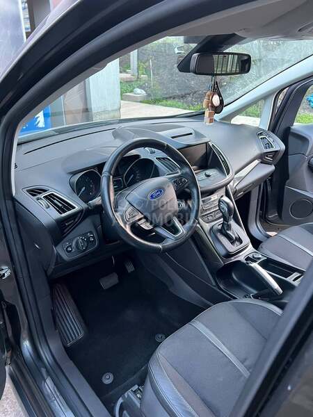Ford C-Max Titanium